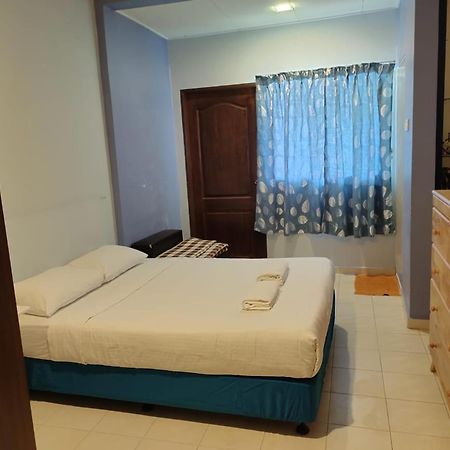 Bukit Indah Homestay Bentong Esterno foto